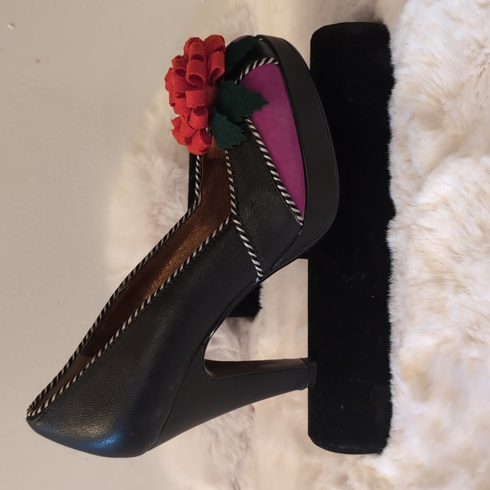 Poetic License| London Pop Star Black, Red and Pink Floral Closed Pumps